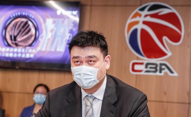根据此前《共和报》报道，罗马在裁判争议事件中公开表态支持穆里尼奥，这也让双方的续约迎来转机。